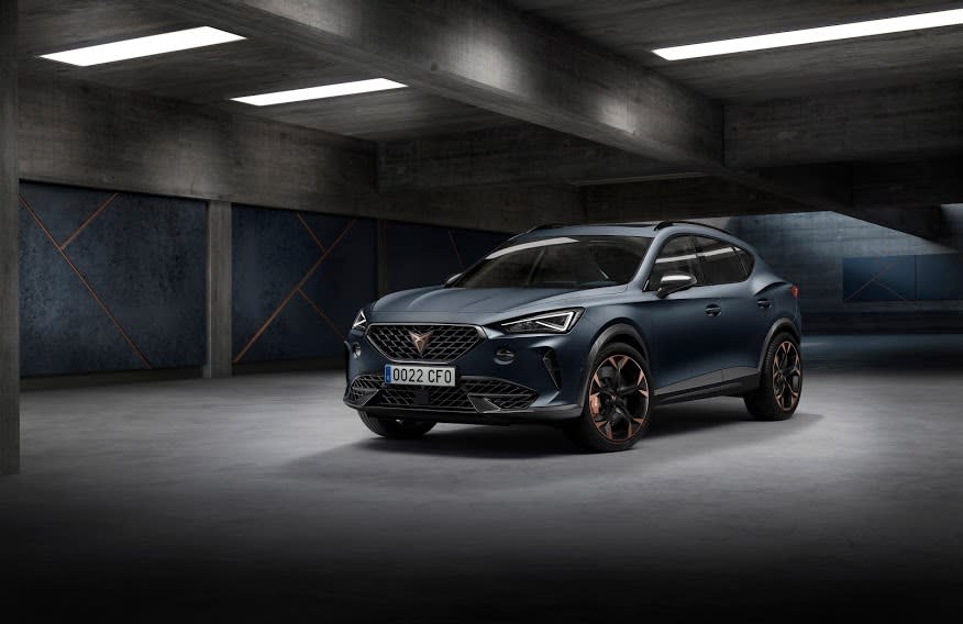 New performance versions of CUPRA Formentor SUV revealed