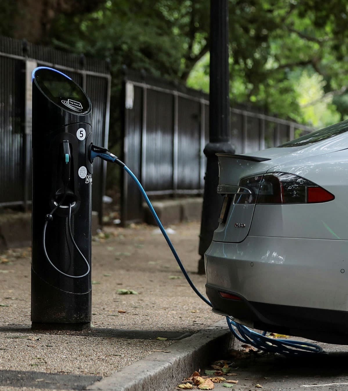 The Complete Guide to Electric Car Charging | Select Car Leasing