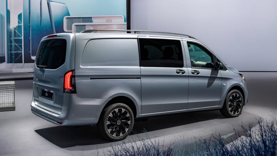 Mercedes-Benz goes premium with revised Vito and eVito vans - Select Van  Leasing